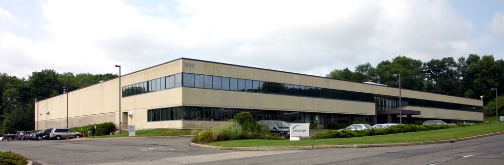 Primary Photo Of 1300 MacArthur Blvd, Mahwah Warehouse For Lease