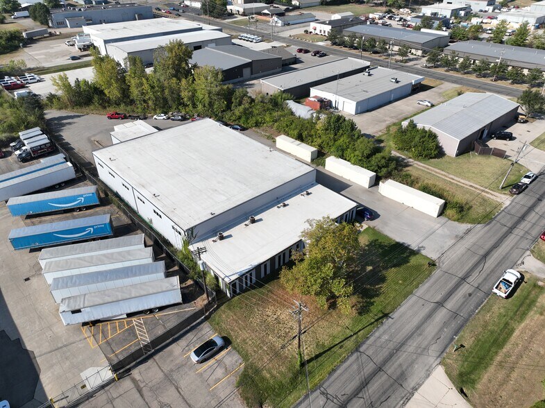 More Photos Of 4981 Factory Dr, Fairfield Warehouse For Lease