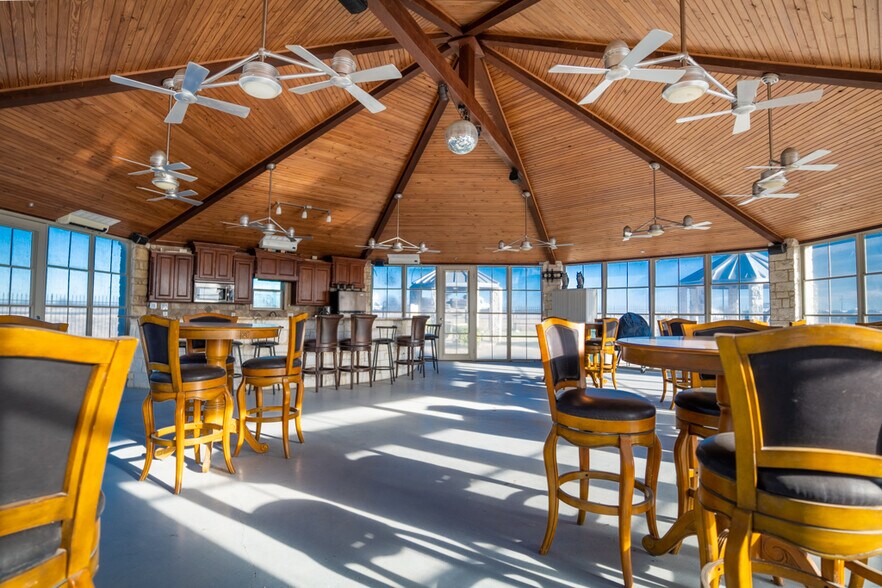 More Photos Of 8475 County Road 156, Kaufman Office For Sale