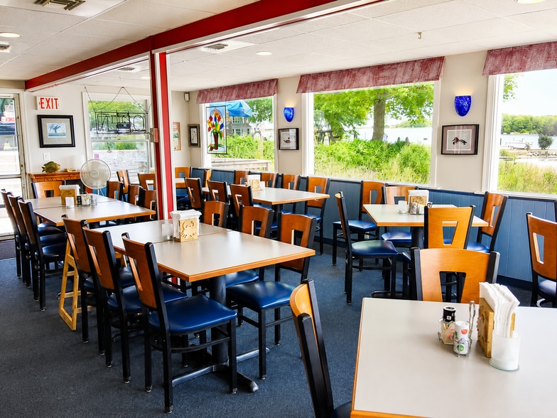 More Photos Of 38869 Morris Point Rd, Abell Restaurant For Sale