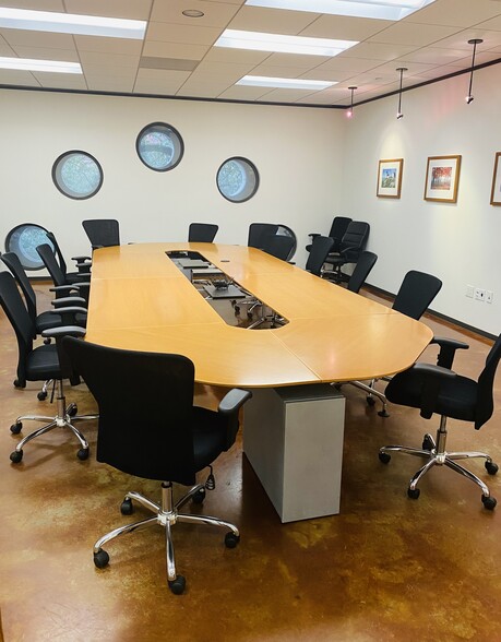 More Photos Of 4203 Montrose Blvd, Houston Office For Lease