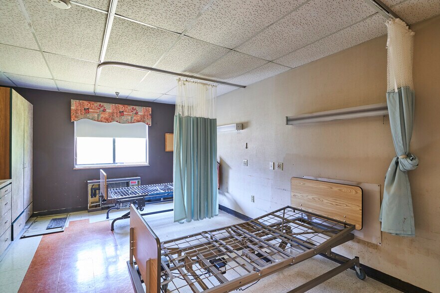 More Photos Of 16231 Broadway Ave, Maple Heights Assisted Living For Sale