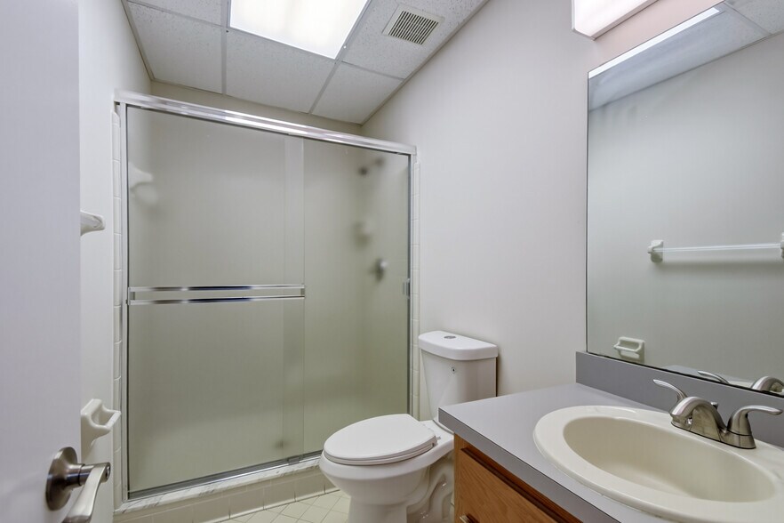 More Photos Of 1840 Dunn Ave, Jacksonville Medical For Lease