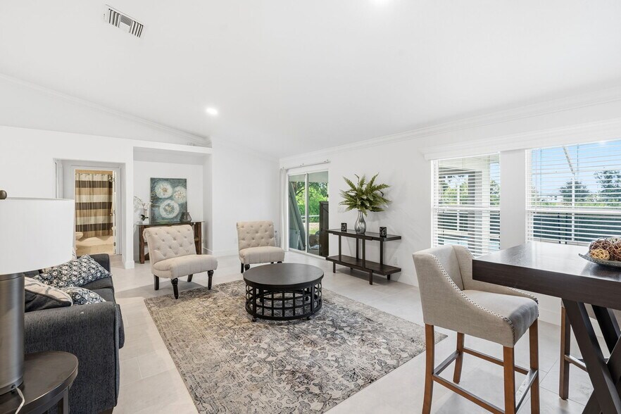 More Photos Of 5106 Lee Blvd, Lehigh Acres Office For Sale