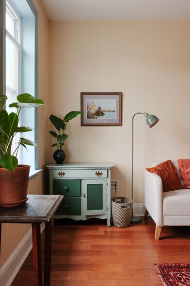 More Photos Of 1712 Aliceanna St, Baltimore Restaurant For Sale