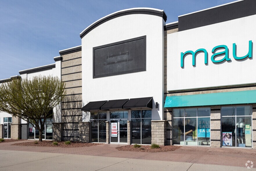 More Photos Of 2010 SE Delaware Ave, Ankeny Unknown For Lease