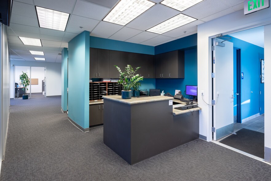 More Photos Of 60 Bunsen, Irvine Loft Creative Space For Lease