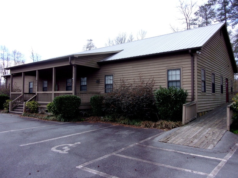 More Photos Of 925 Ophir Ave, Troy Daycare Center For Sale