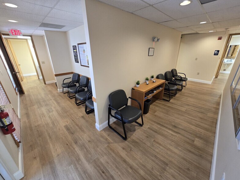 More Photos Of 7777 N University Dr, Tamarac Medical For Sale