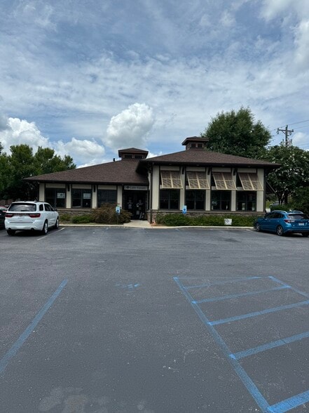 Primary Photo Of 912 S Batesville Rd, Greer Restaurant For Lease