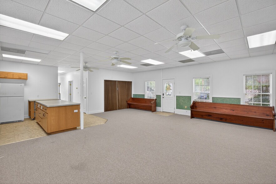 More Photos Of 410 N West St, Bertram Specialty For Sale