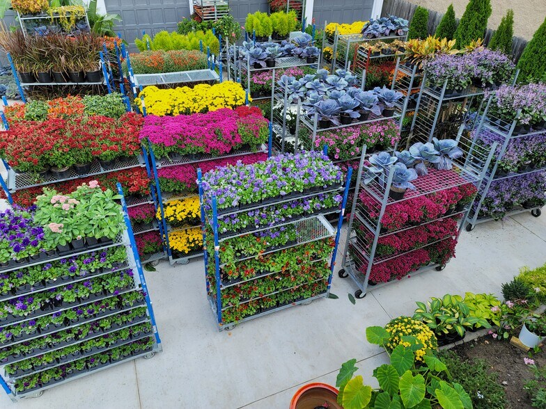 More Photos Of 2312 W Touhy Ave, Chicago General Retail For Sale