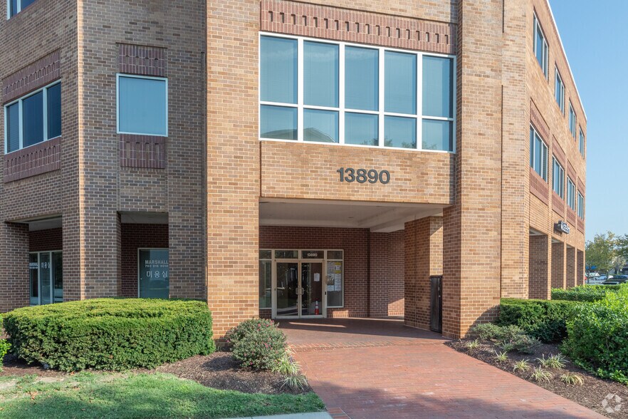 More Photos Of 13810-13860 Braddock Rd, Centreville Unknown For Lease