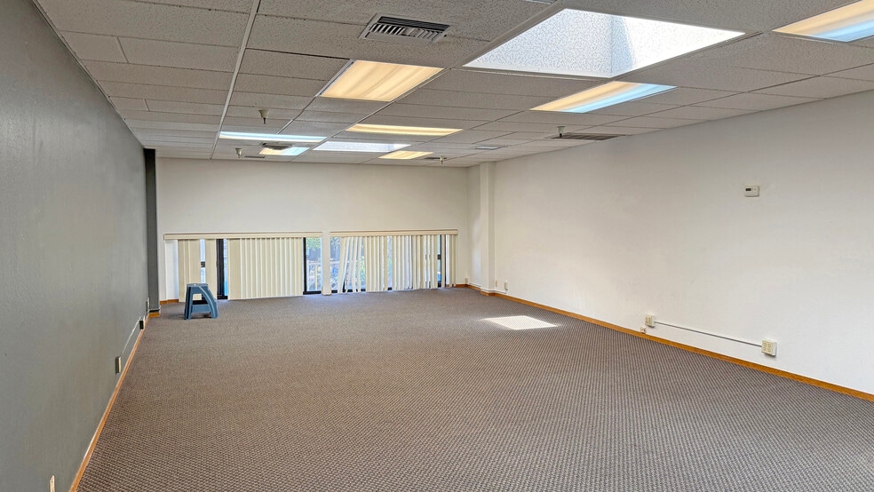More Photos Of 2505 Channing Way, Berkeley Storefront Retail Office For Lease