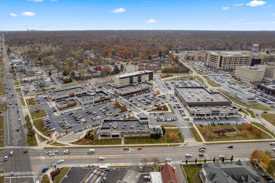 More Photos Of Woodward Ave, Royal Oak Unknown For Lease