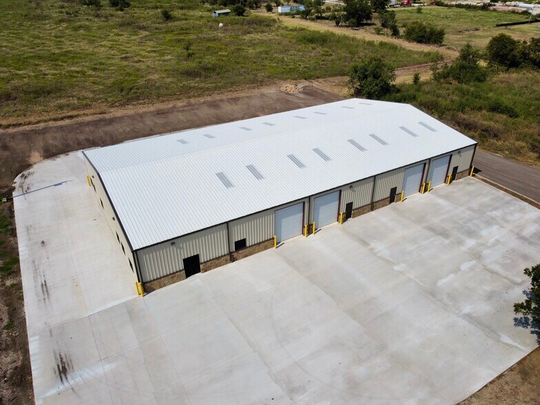 More Photos Of 11653 FM917, Alvarado Warehouse For Lease