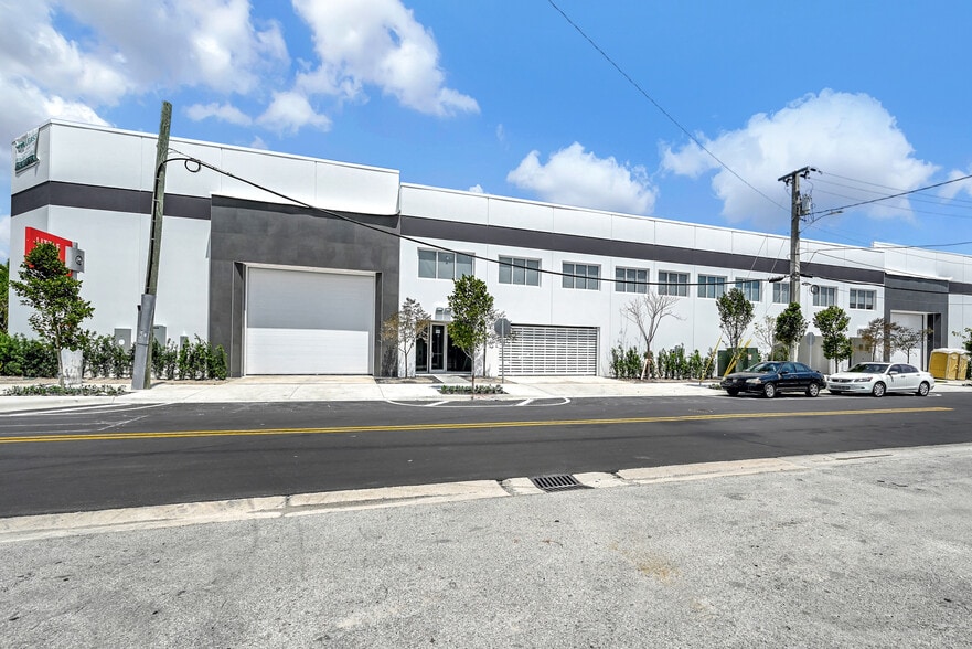 More Photos Of 210 NE 68th St, Miami Warehouse For Sale