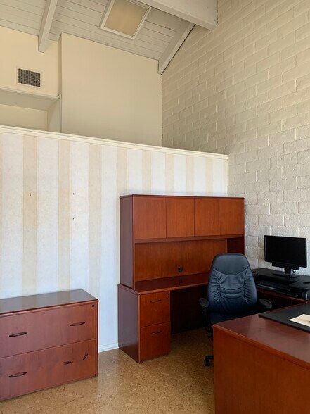 More Photos Of 310 Vista Del Mar, Redondo Beach Loft Creative Space For Lease