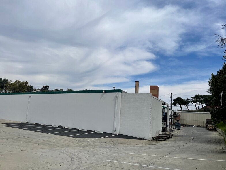 More Photos Of 708-710 Monterey Pass Rd, Monterey Park Manufacturing For Sale