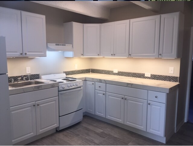 More Photos Of 1960 Dallas St, Aurora Apartments For Sale
