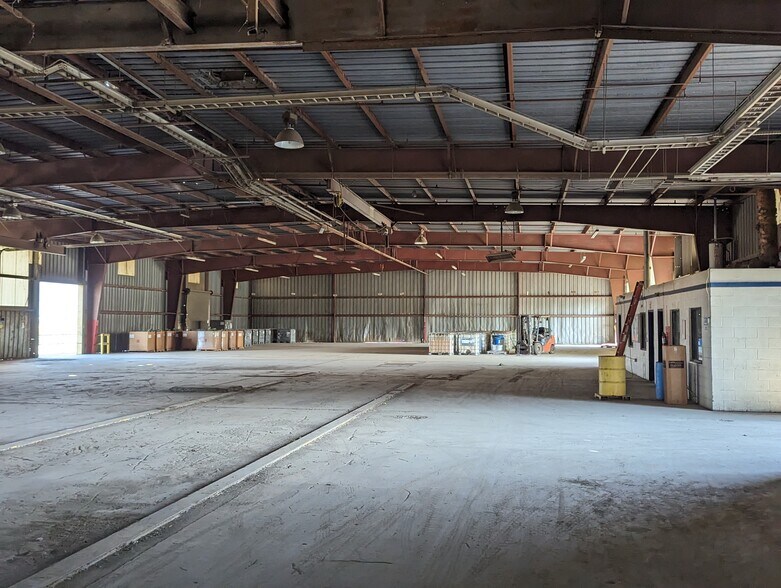 More Photos Of 3801 Standard St, Bakersfield Manufacturing For Sale