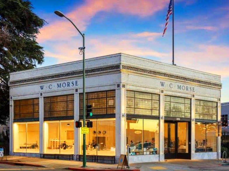 Primary Photo Of 4270 Broadway, Oakland Freestanding For Lease