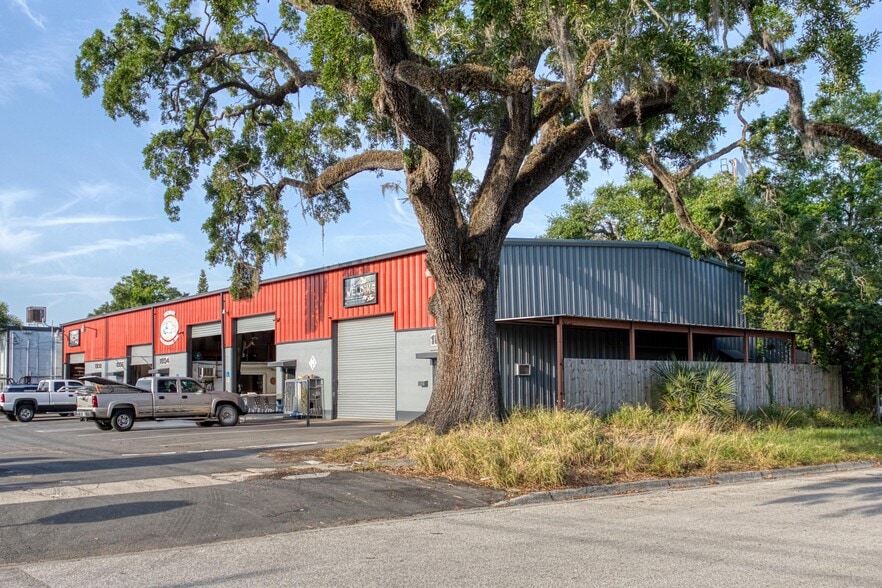 More Photos Of 1800 S Division Ave, Orlando Warehouse For Sale