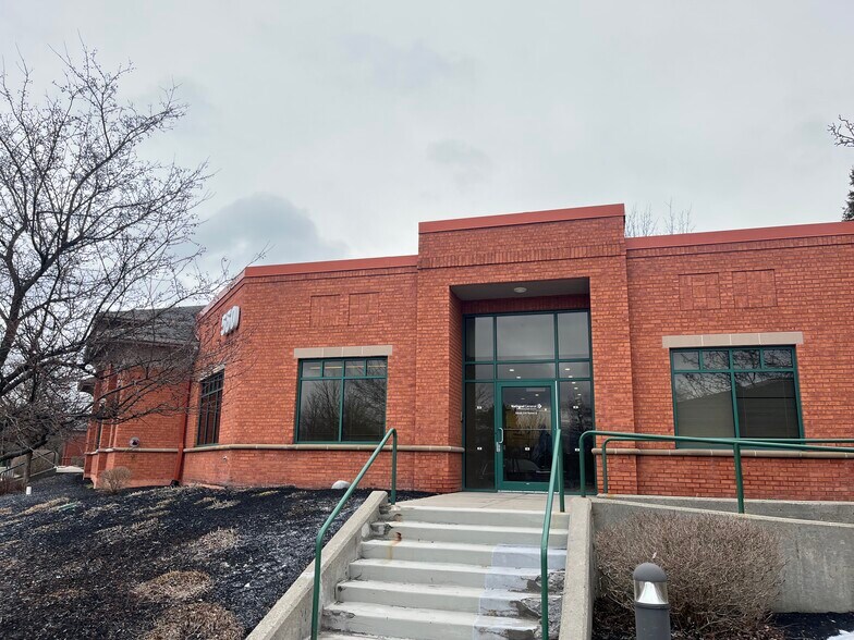 More Photos Of 550 Essjay Rd, Williamsville Loft Creative Space For Lease