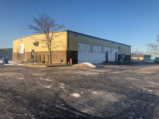 More Photos Of 512 Herriman Ct, Noblesville Warehouse For Lease