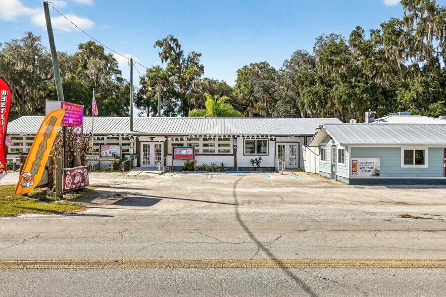 More Photos Of 765 3rd Ave, Welaka Restaurant For Sale