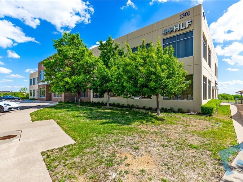 More Photos Of 1301 Municipal Way, Grapevine Office For Lease