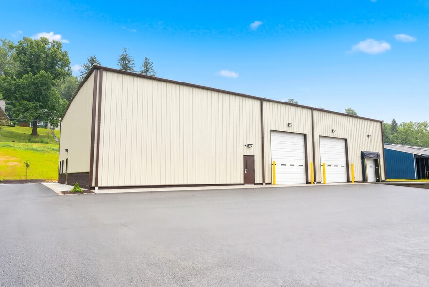 More Photos Of 1606 Glass Ave, Fairmont Industrial For Lease