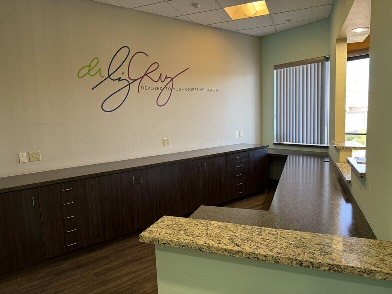 More Photos Of 4110 N 108th Ave, Phoenix Medical For Lease
