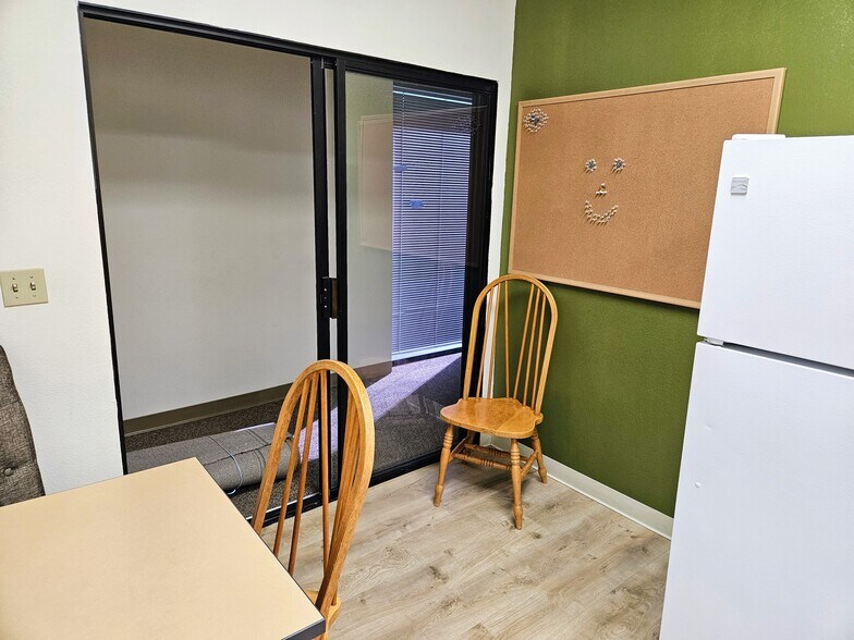 More Photos Of 5510 Skylane Blvd, Santa Rosa Office For Lease