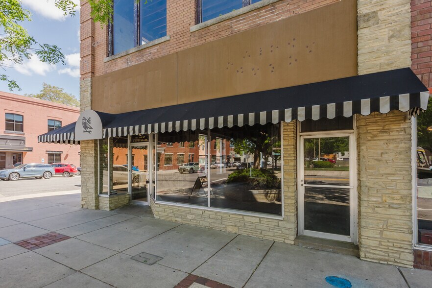 More Photos Of 1001 W Douglas Ave, Wichita Storefront For Sale