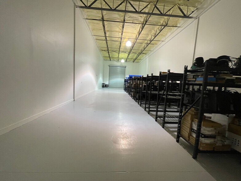 More Photos Of 6457 Hazeltine National Dr, Orlando Warehouse For Sale