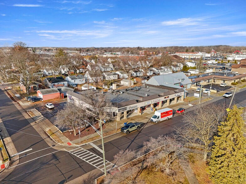 Primary Photo Of 1832-1850 Grindley Park St, Dearborn Freestanding For Lease
