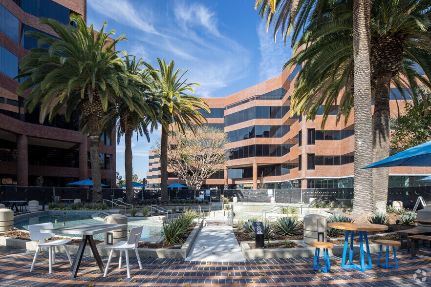 More Photos Of 3090 Bristol St, Costa Mesa Coworking Space