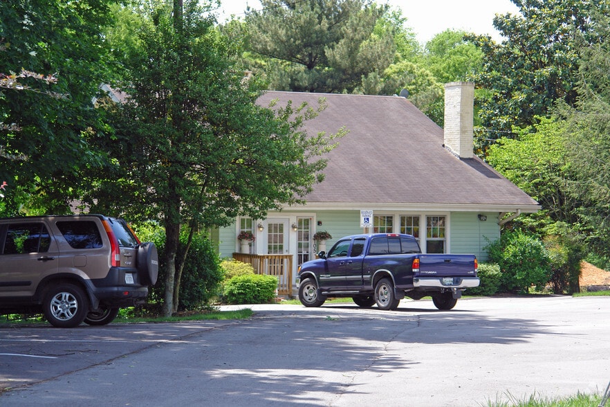 More Photos Of 4105 Central Avenue Pike, Knoxville Office For Lease