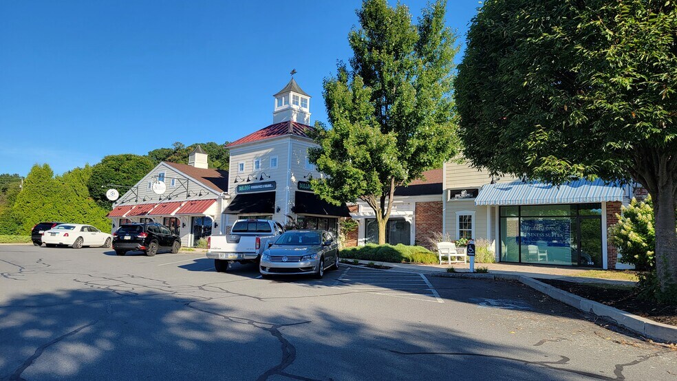 More Photos Of 345-215 W Main St, Leola Storefront Retail Office For Lease
