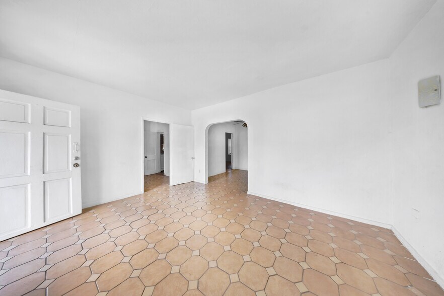 More Photos Of 2728 Sw 3rd St, Miami Multifamily For Sale