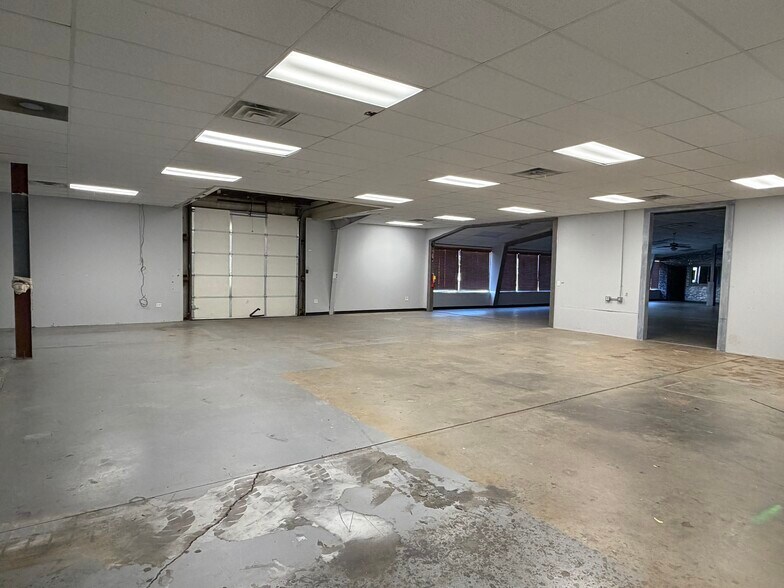 More Photos Of 139 New Hope Rd, Lawrenceville Warehouse For Sale