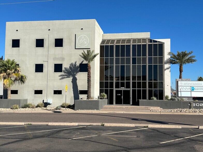 More Photos Of 4602 N 16th St, Phoenix Medical For Lease