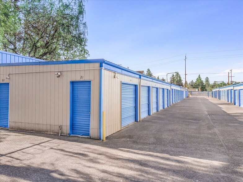 More Photos Of 5803 SE Johnson Creek Blvd, Portland Self Storage For Sale