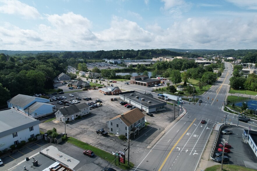 More Photos Of 325 Southbridge St, Auburn Storefront Retail Office For Lease