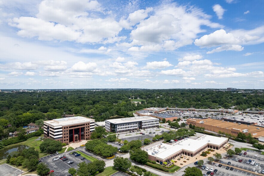 More Photos Of 12645 Olive Blvd, Creve Coeur Office For Lease
