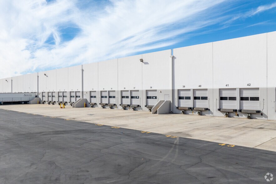More Photos Of 13770-13874 Norton Ave, Chino Distribution For Lease