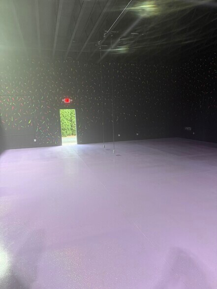 More Photos Of 900 13th #6 &7 ave, Quincy Storefront Retail Office For Lease