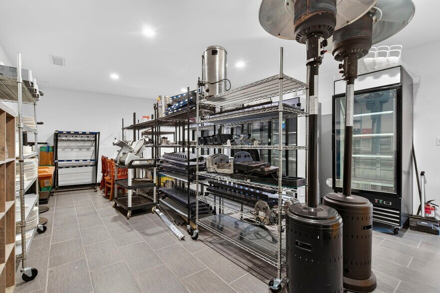 More Photos Of 11669 Lee Hwy, Sperryville Restaurant For Sale