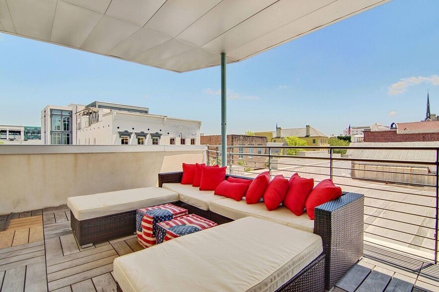 More Photos Of 487 King St, Charleston Loft Creative Space For Sale